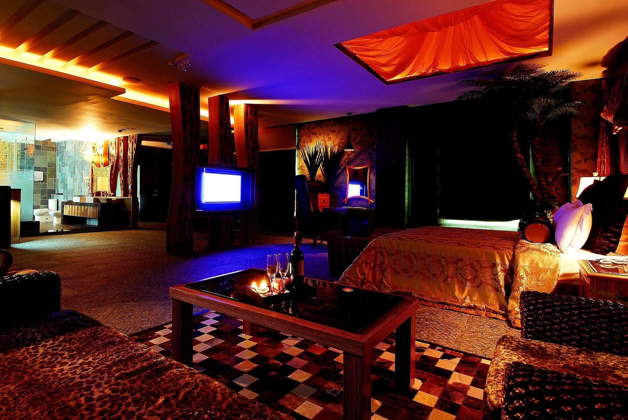 All-Ur Boutique Motel -Chia Yi Branch Chiayi City Dış mekan fotoğraf