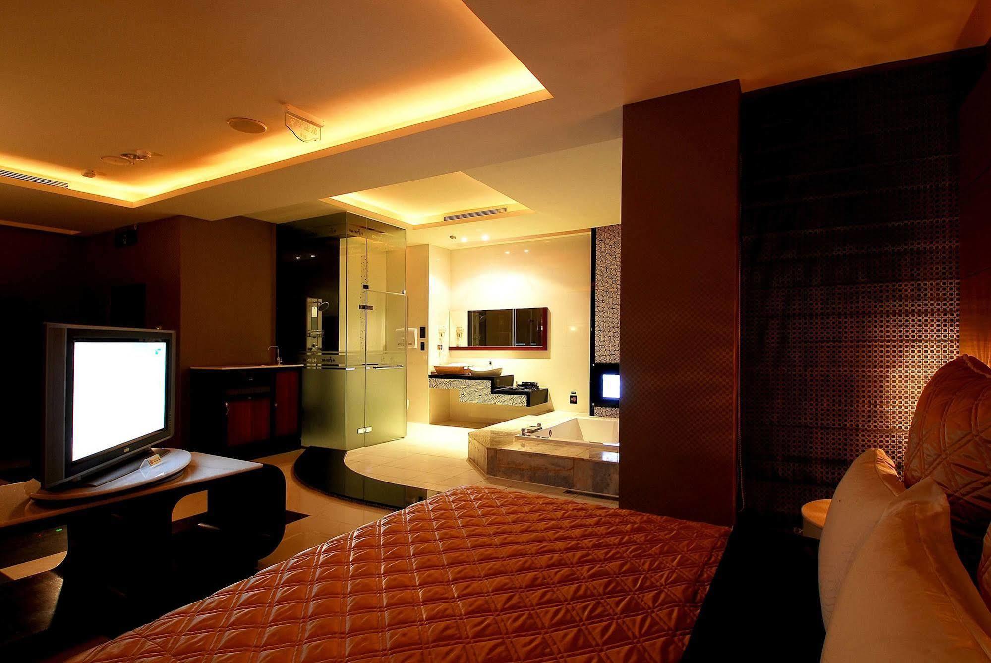 All-Ur Boutique Motel -Chia Yi Branch Chiayi City Dış mekan fotoğraf